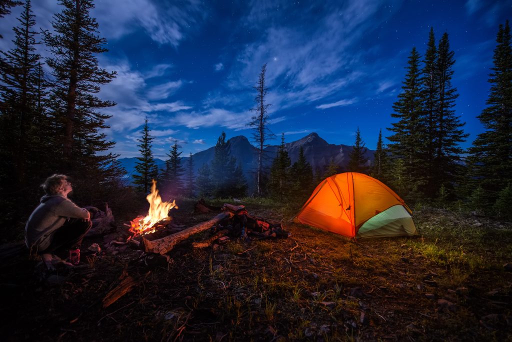 TENT CAMPING